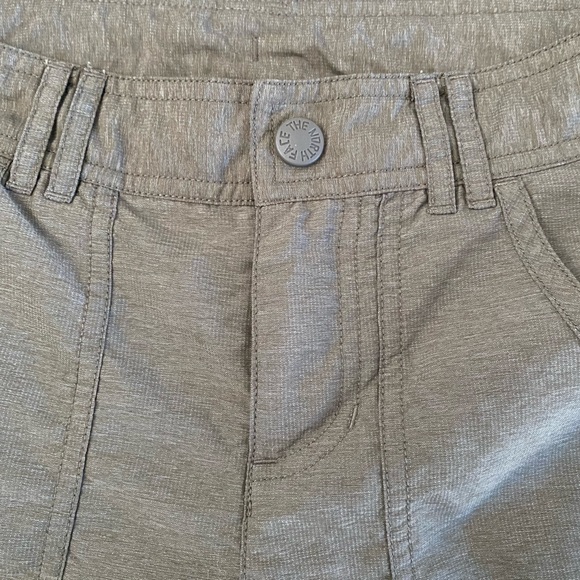 North Face Heather Brown Adjustable Hem Nylon Blend Shorts 4 - Picture 9 of 16
